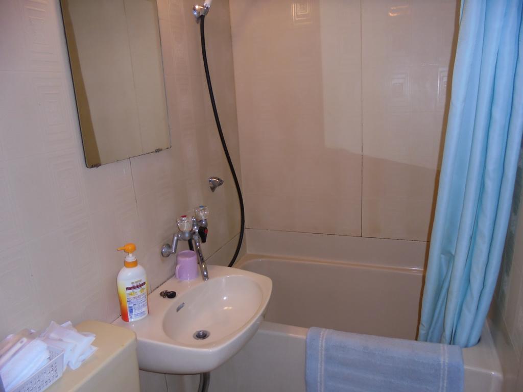 Yoshino Ryokan Osaka Bagian luar foto